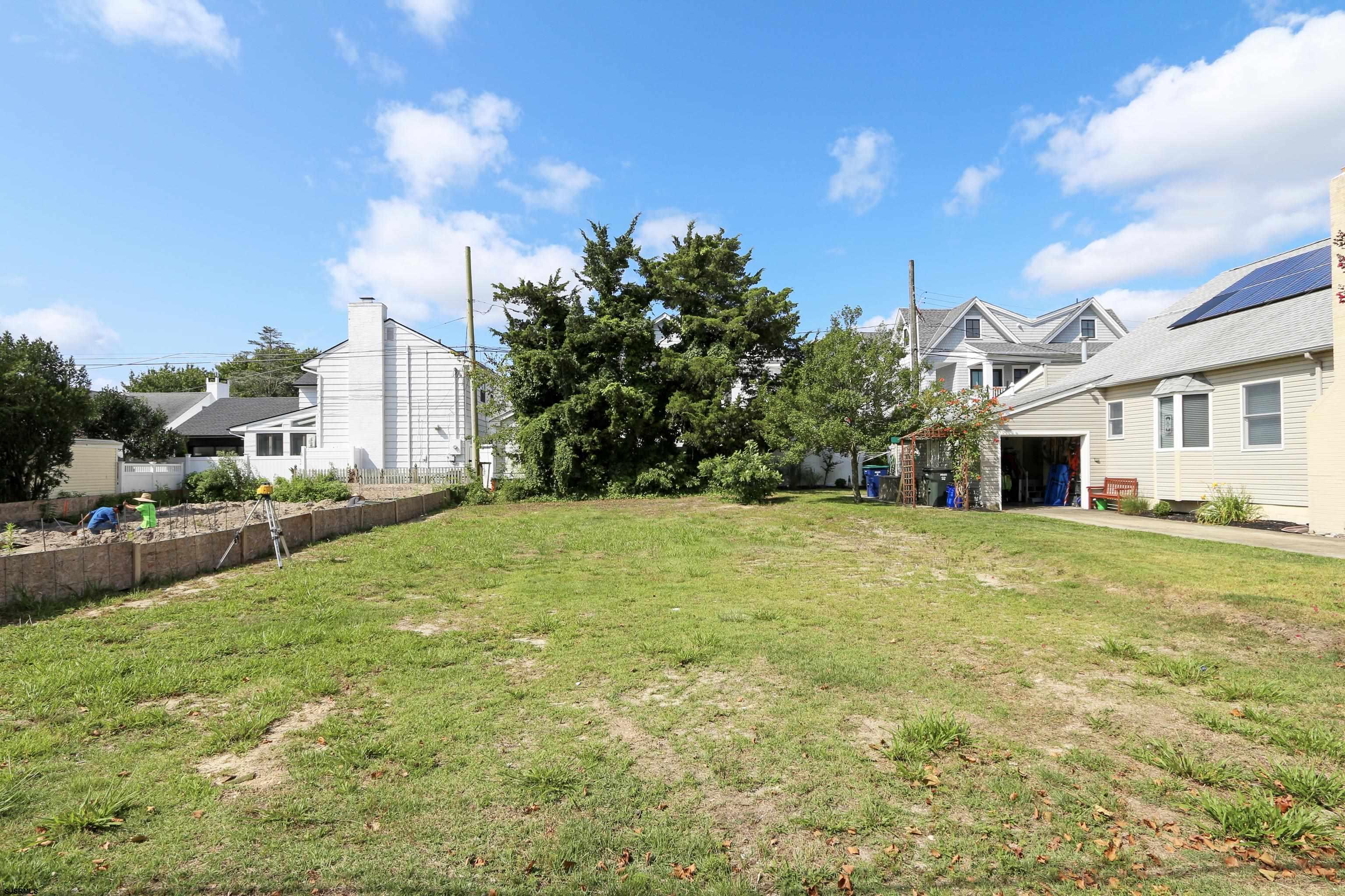 118 N Lancaster Ave