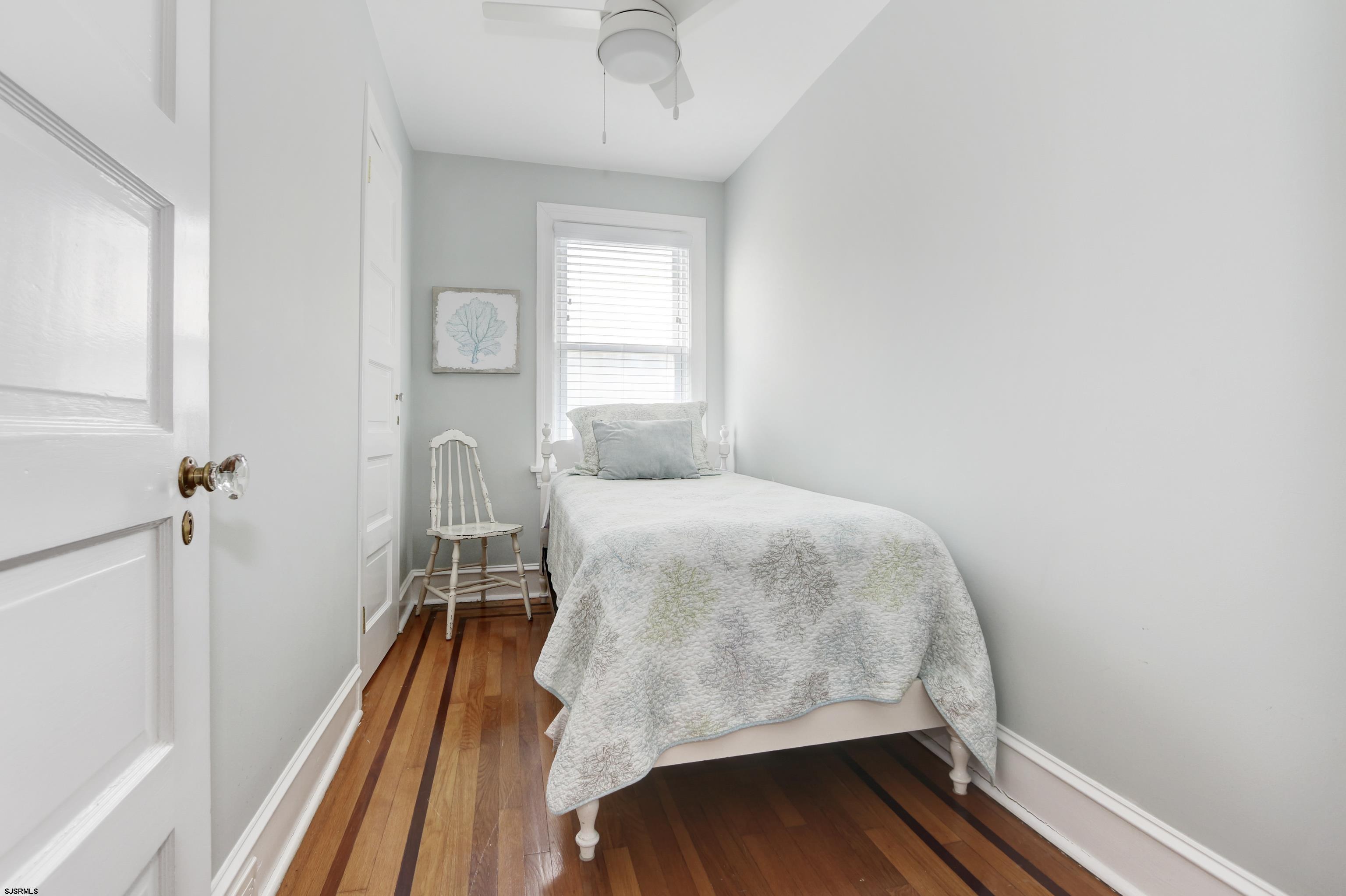 7 N Swarthmore Ave Ave