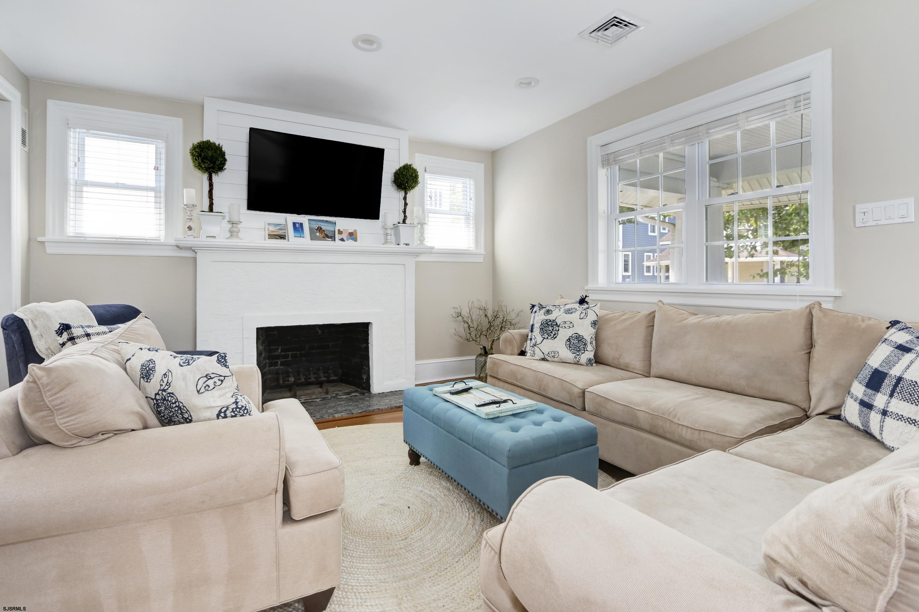 7 N Swarthmore Ave Ave