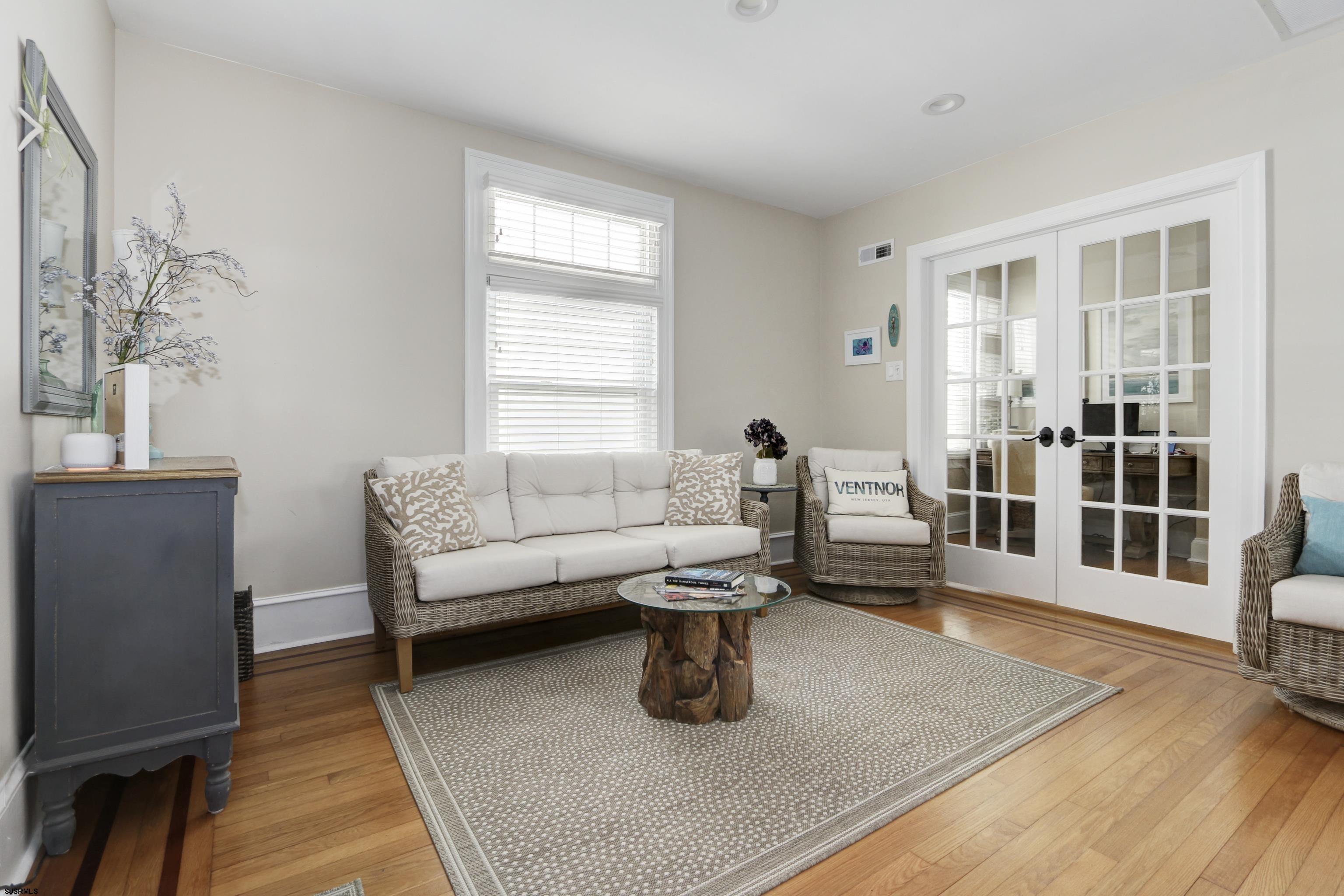 7 N Swarthmore Ave Ave