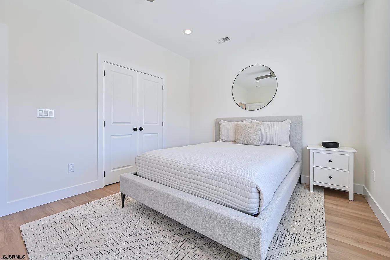 3 N Victoria Ave Unit: B