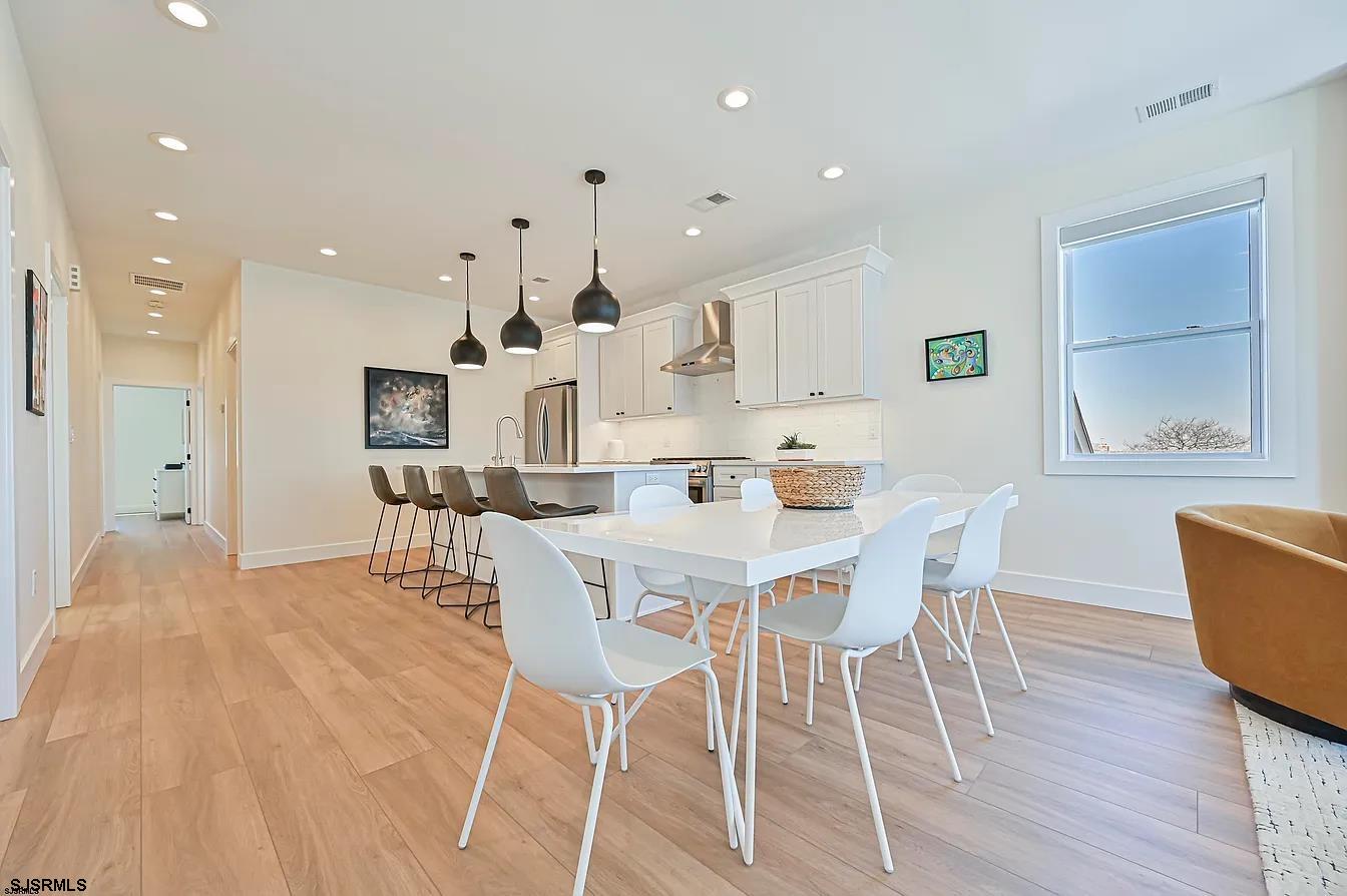 3 N Victoria Ave Unit: B