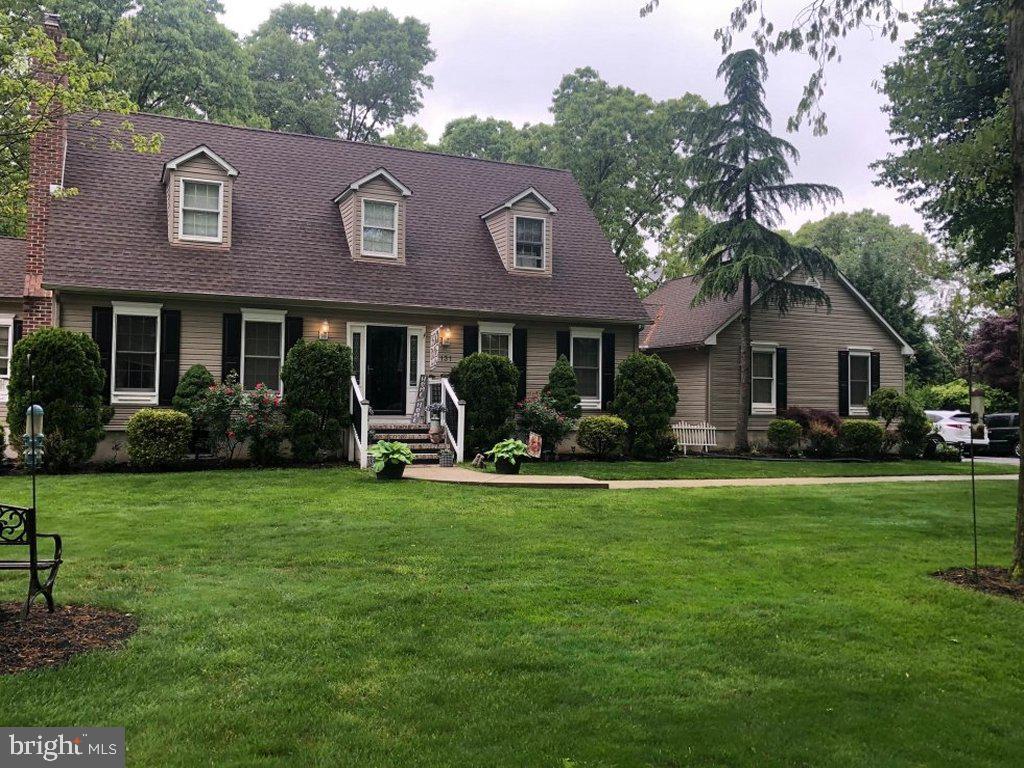 131 Laurel Ave