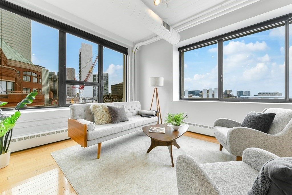 210 South St Unit: PH 11-5