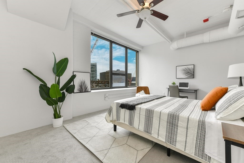 210 South St Unit: PH 11-5
