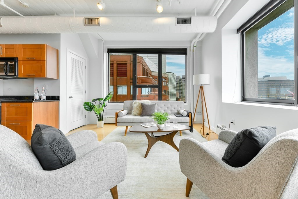 210 South St Unit: PH 11-5