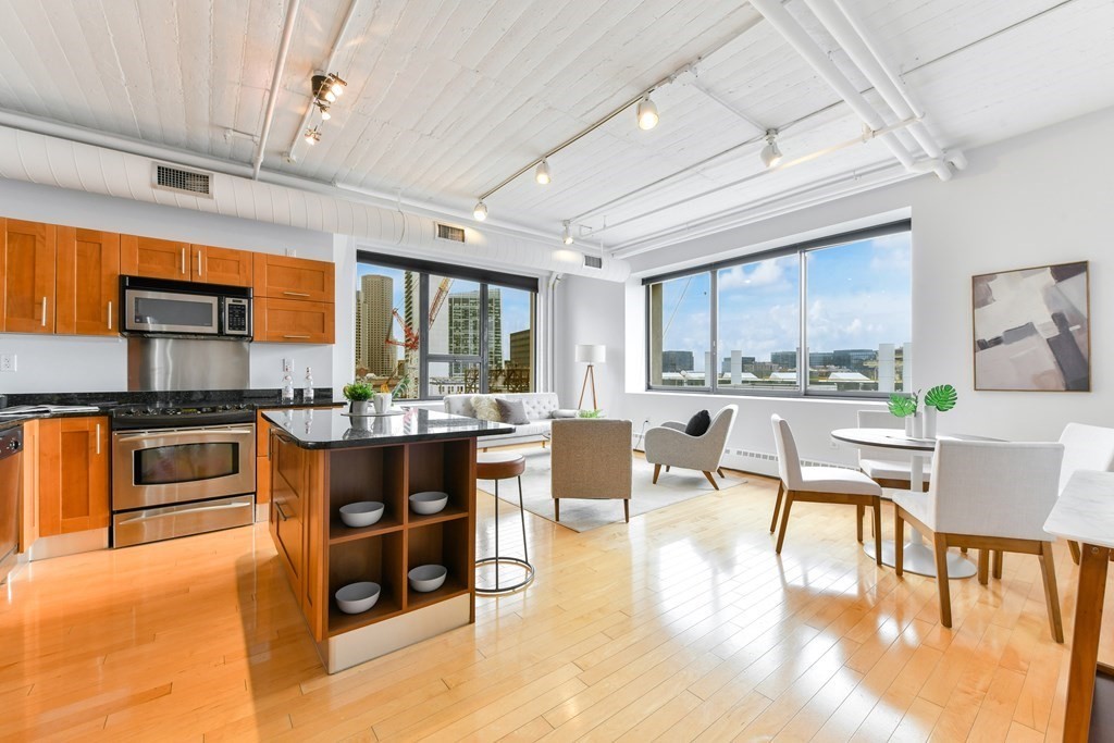 210 South St Unit: PH 11-5