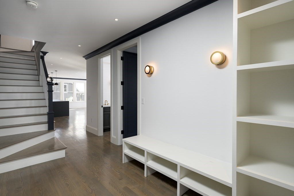 5 Caspian Way Unit: 2