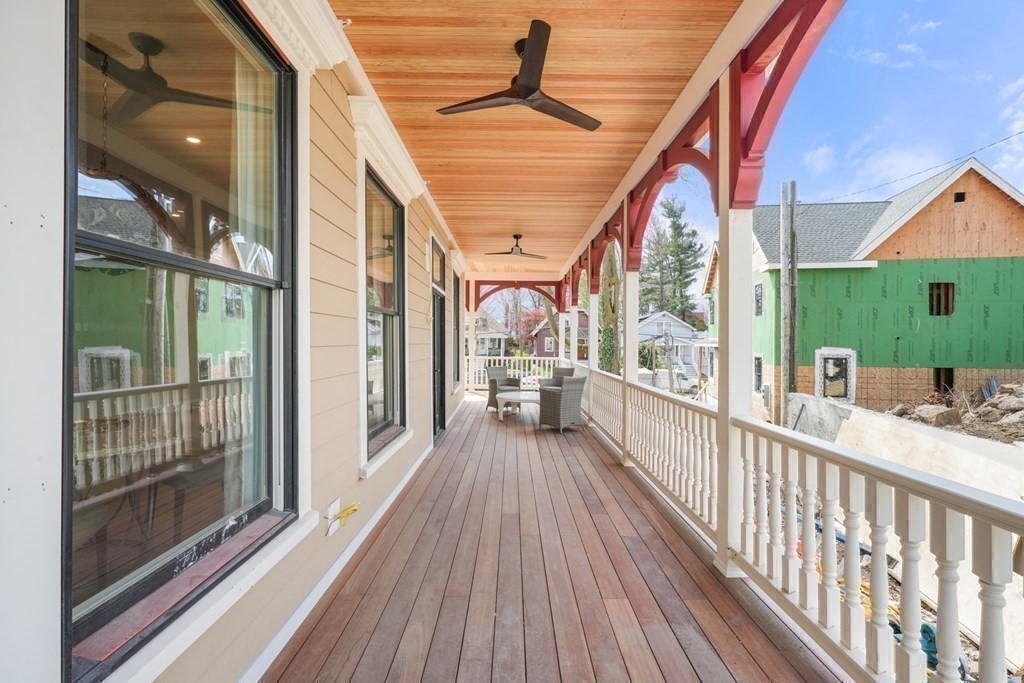 147 Grampian Way Unit: 1