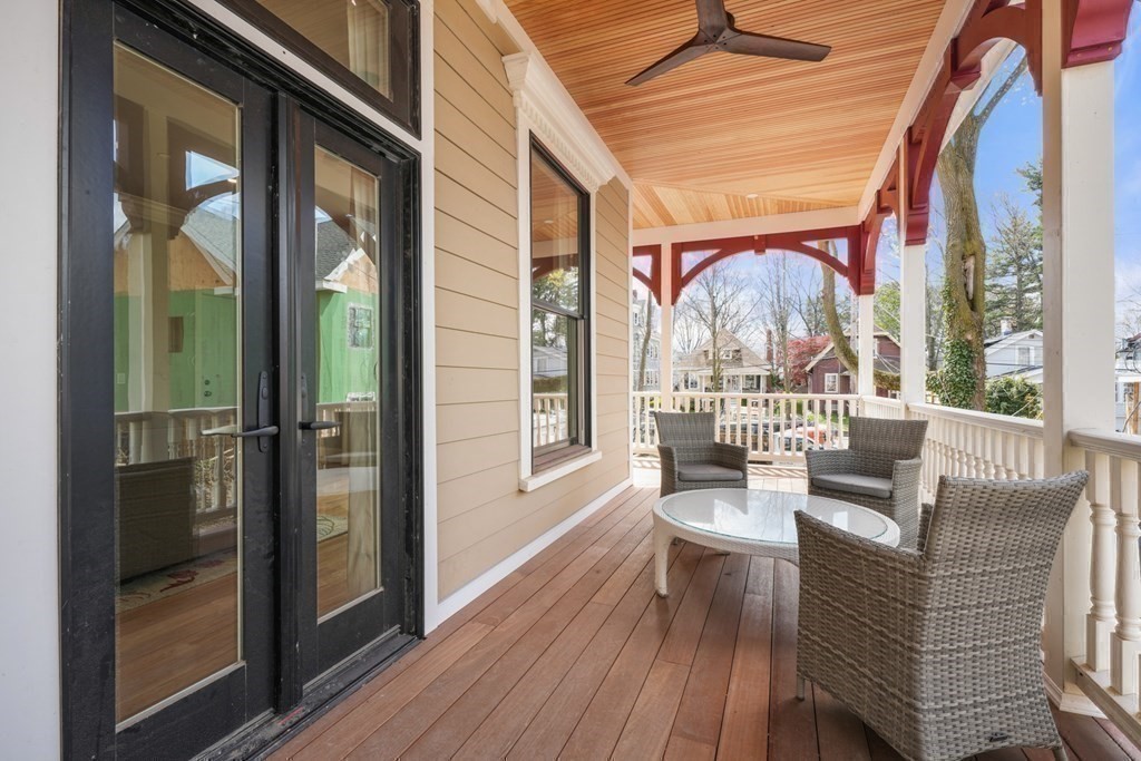 147 Grampian Way Unit: 1