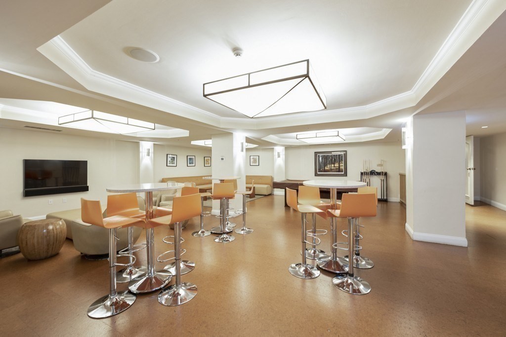 20 Chapel St Unit: B909