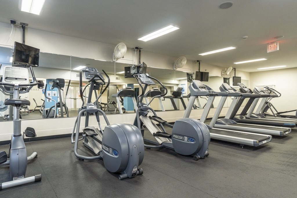 20 Chapel St Unit: B909