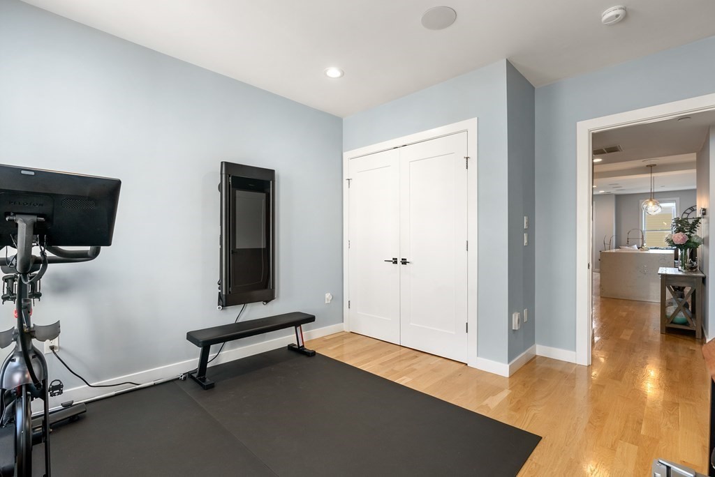 280 Gold St Unit: 4