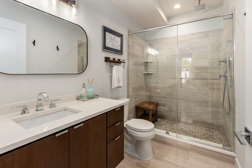 280 Gold St Unit: 4