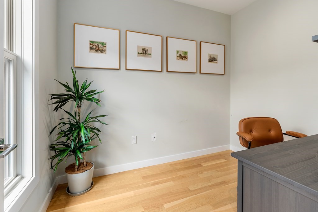 280 Gold St Unit: 4