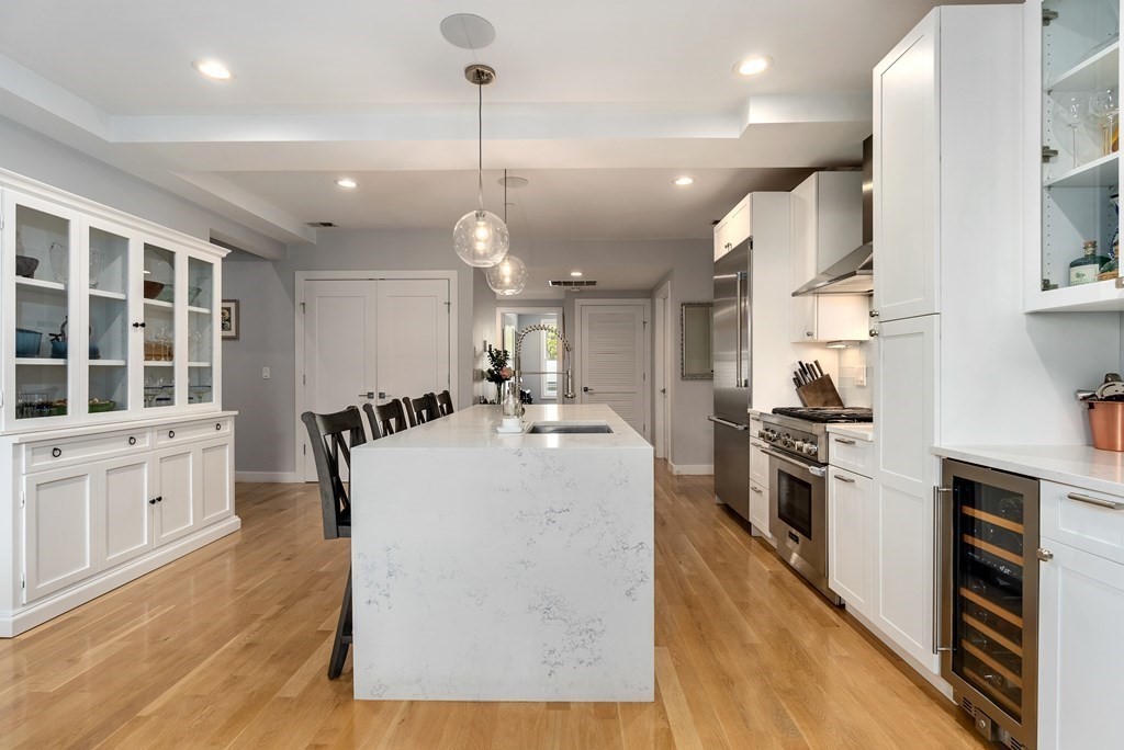 280 Gold St Unit: 4