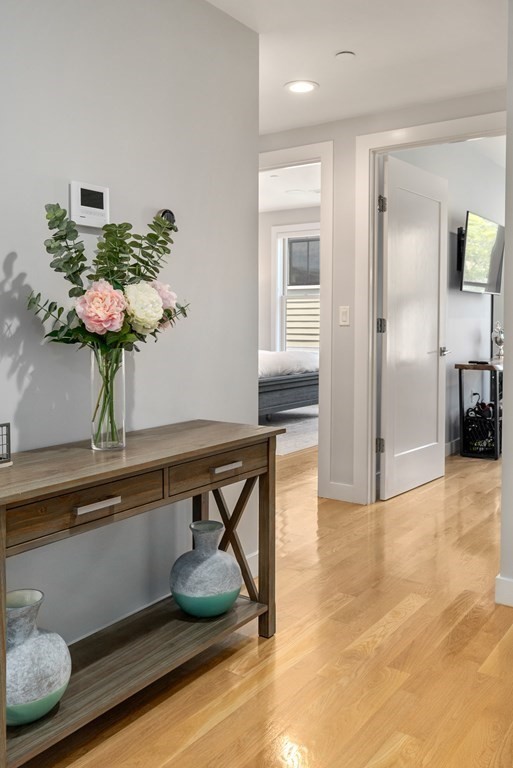 280 Gold St Unit: 4