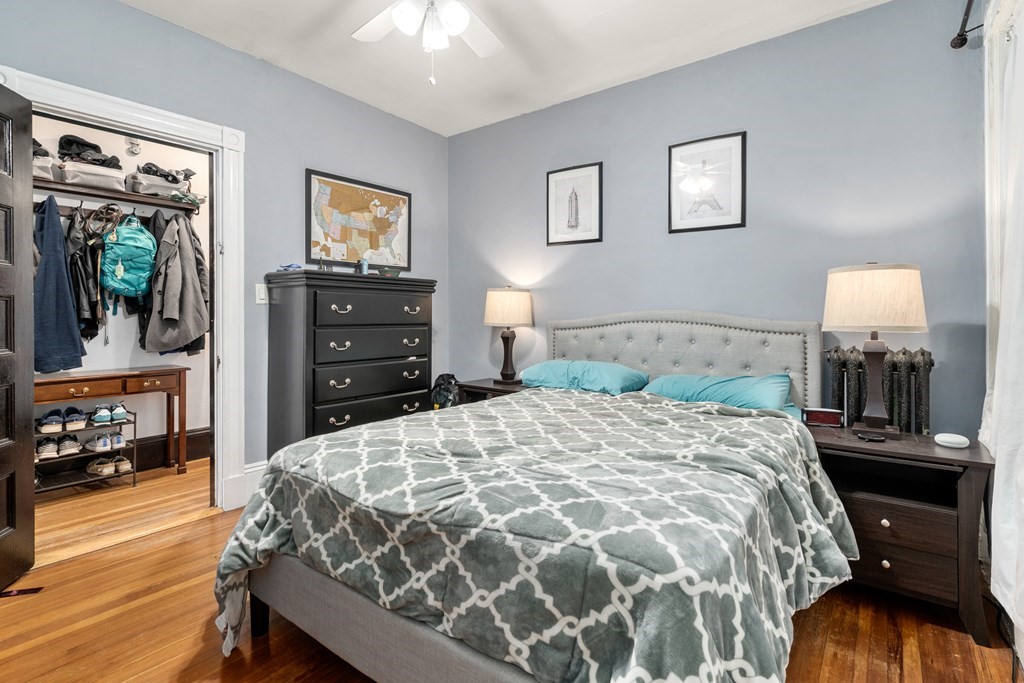 21 Thornley St Unit: 2