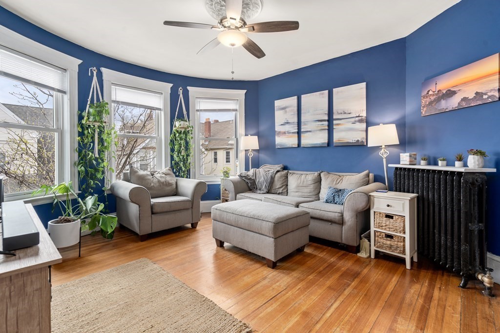 21 Thornley St Unit: 2