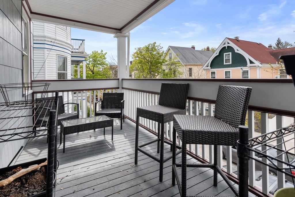 21 Thornley St Unit: 2