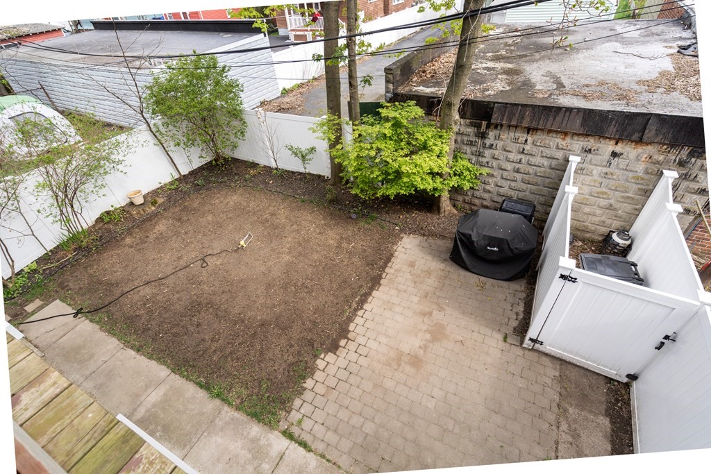 21 Thornley St Unit: 2