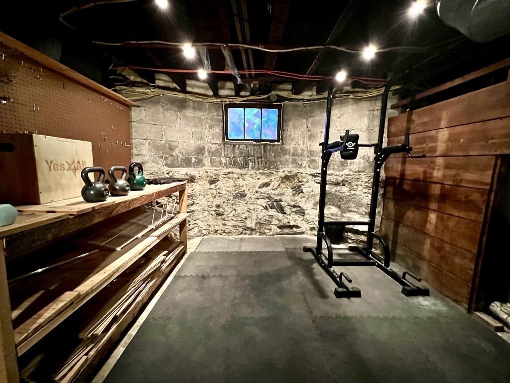 35 Washburn Ave Unit: 2