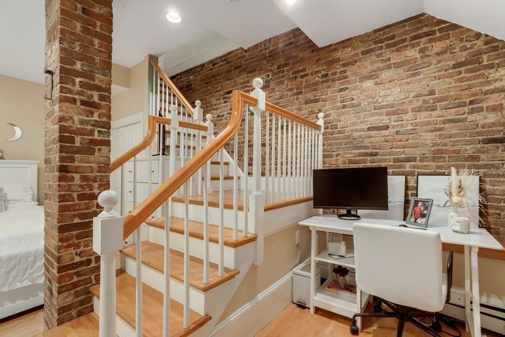 103 Rutherford Ave Unit: 1