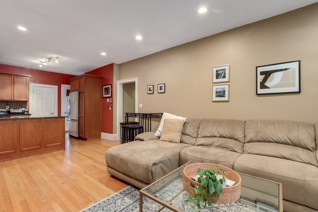 103 Rutherford Ave Unit: 1