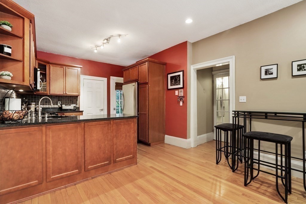 103 Rutherford Ave Unit: 1