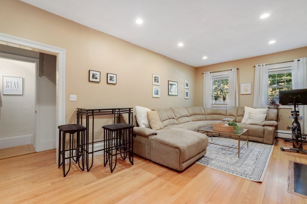 103 Rutherford Ave Unit: 1