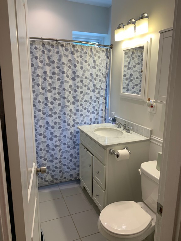 56 Charlesgate E Unit: 138