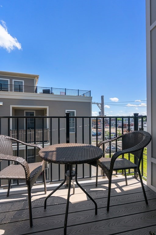 71 Willow Ct Unit: 5