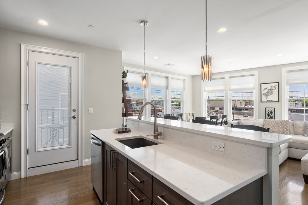 71 Willow Ct Unit: 5