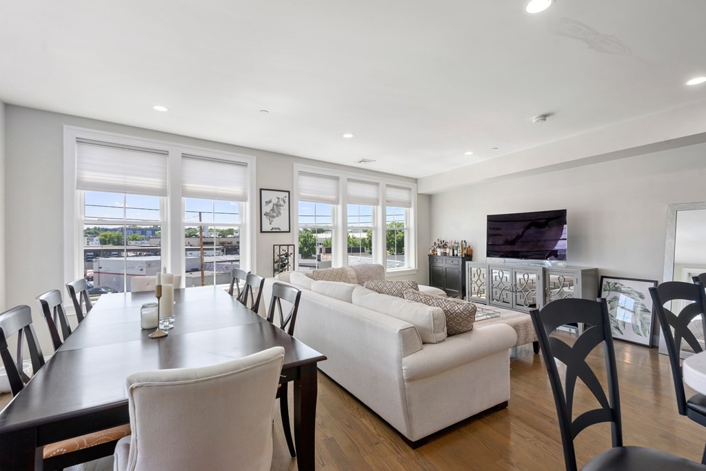 71 Willow Ct Unit: 5