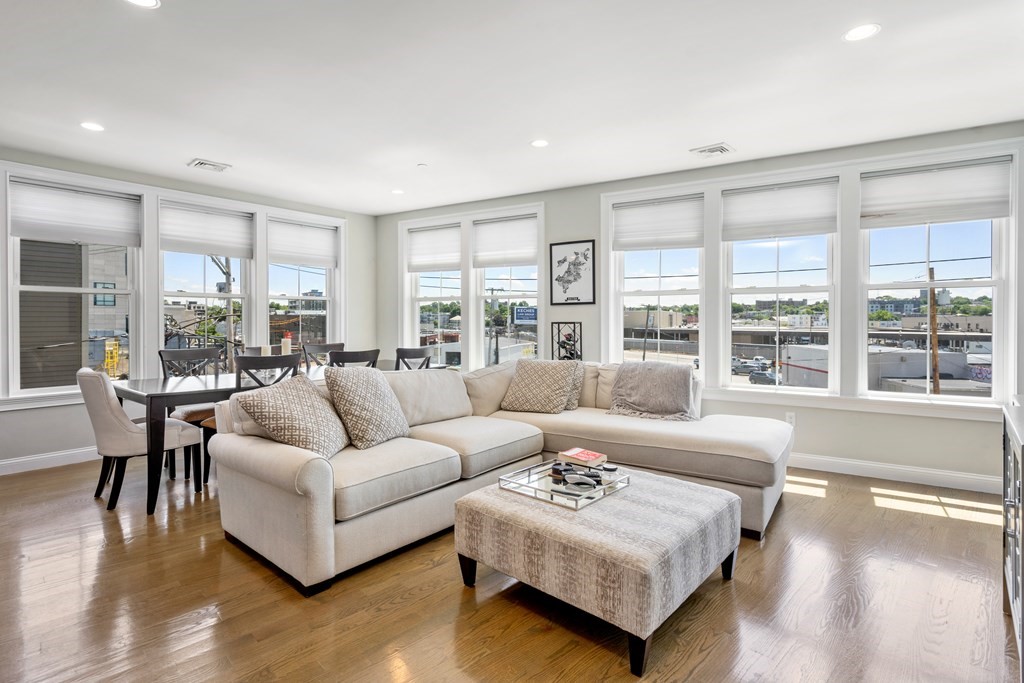 71 Willow Ct Unit: 5