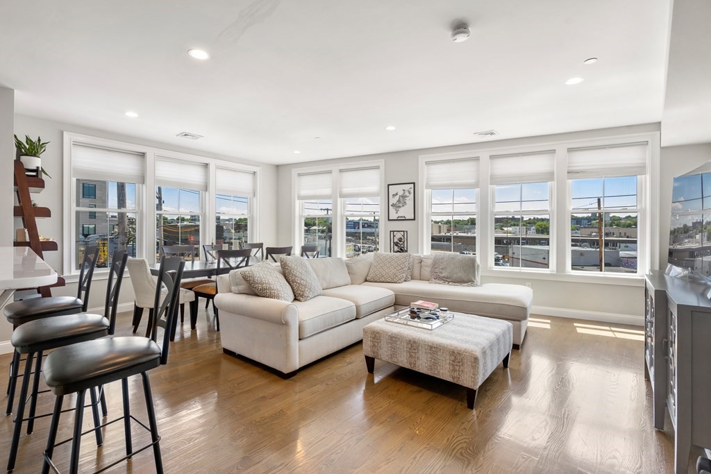 71 Willow Ct Unit: 5