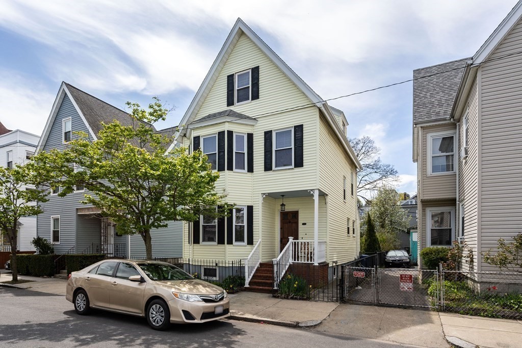 16 Treadway Road