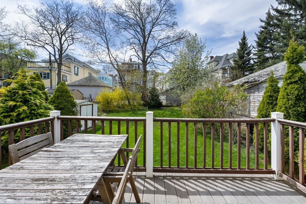 16 Treadway Road