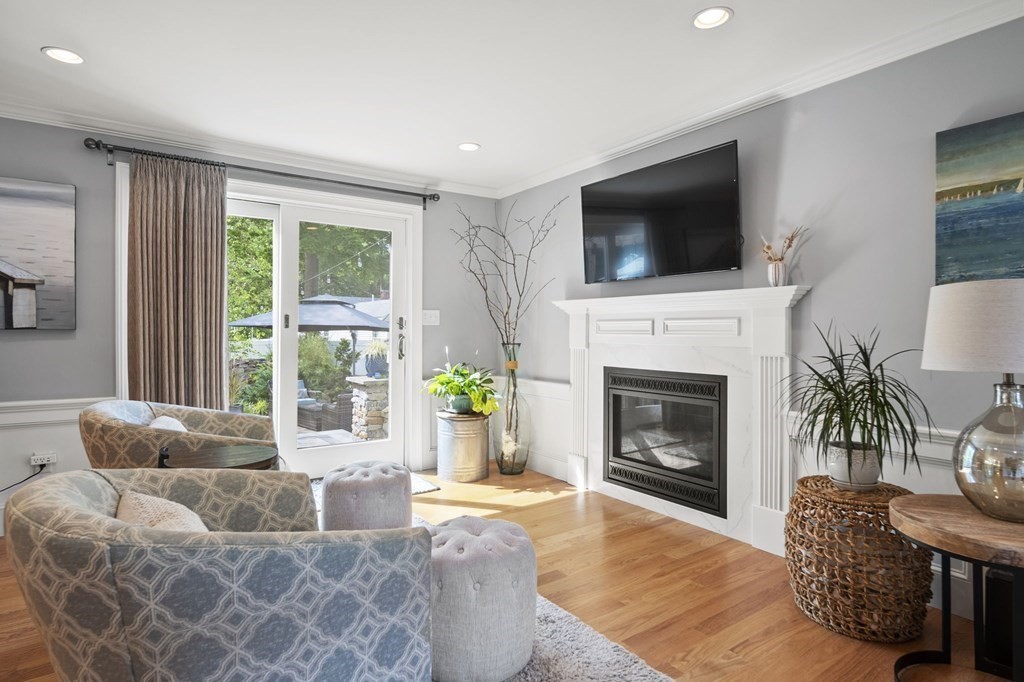 7 Hope Ave