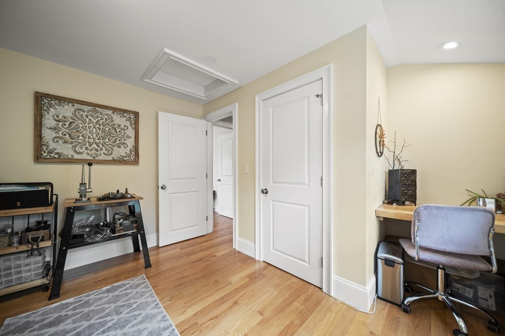 7 Hope Ave