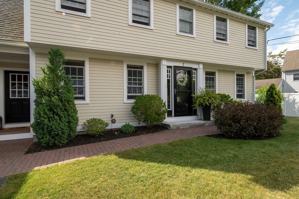 7 Hope Ave