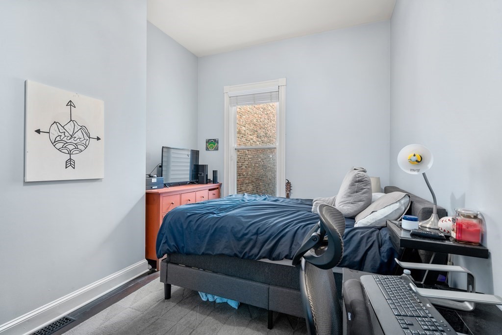 278 Bunker Hill Unit: 2