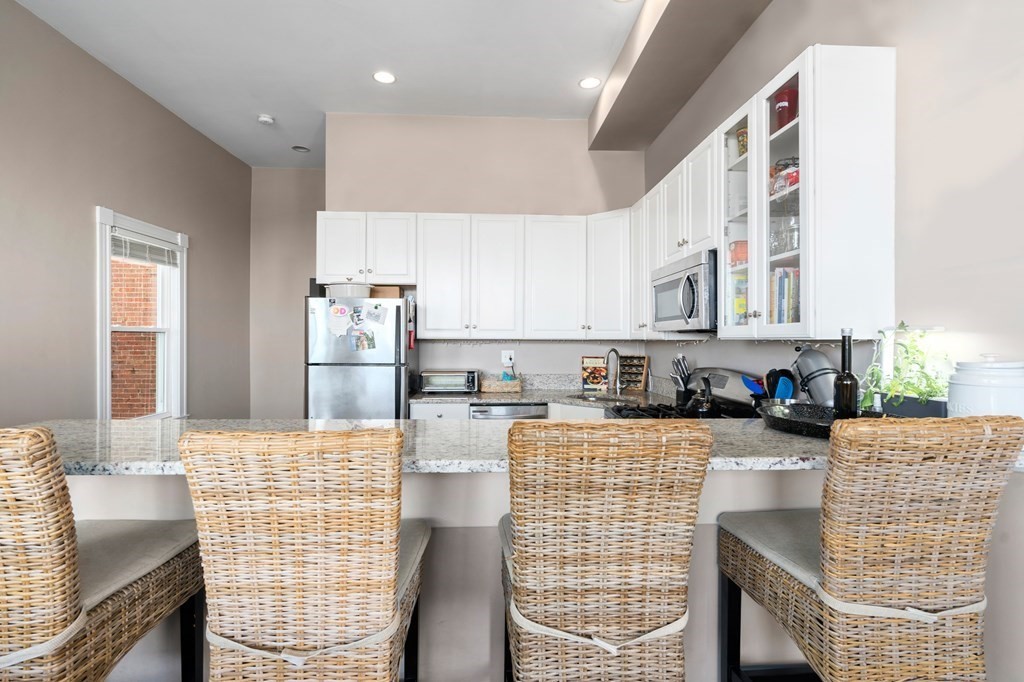 278 Bunker Hill Unit: 2