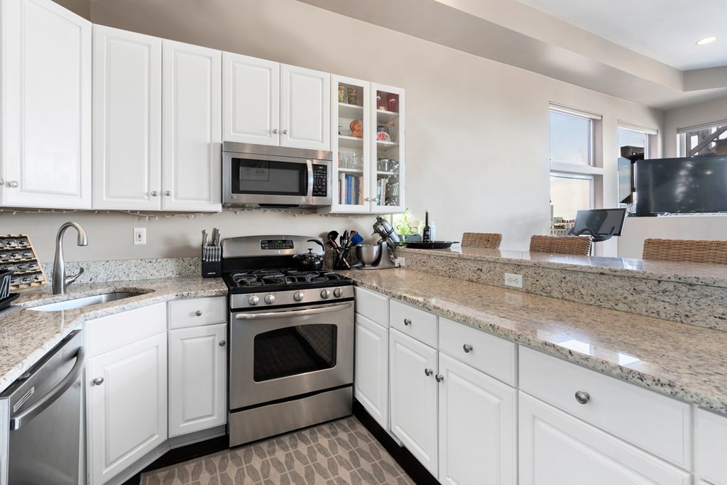 278 Bunker Hill Unit: 2