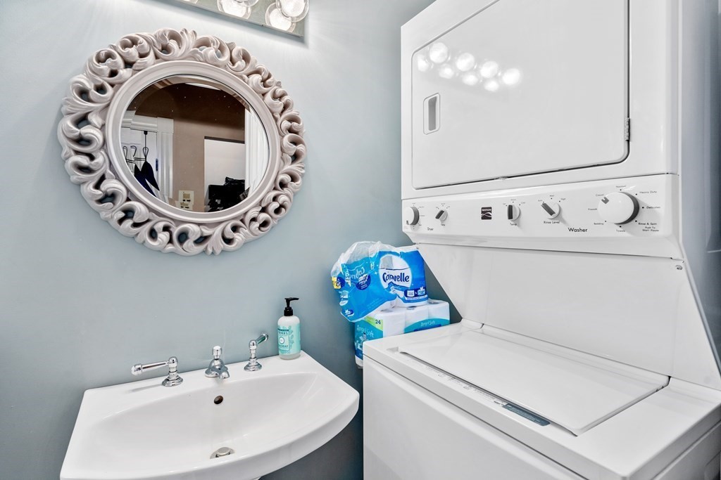 278 Bunker Hill Unit: 2