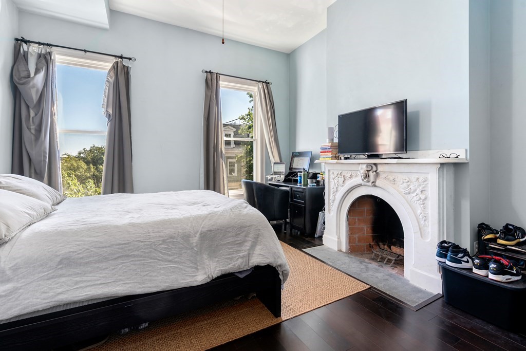 278 Bunker Hill Unit: 2