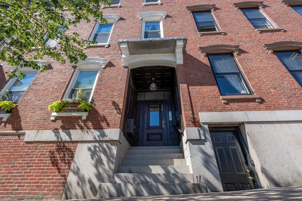 278 Bunker Hill Unit: 2