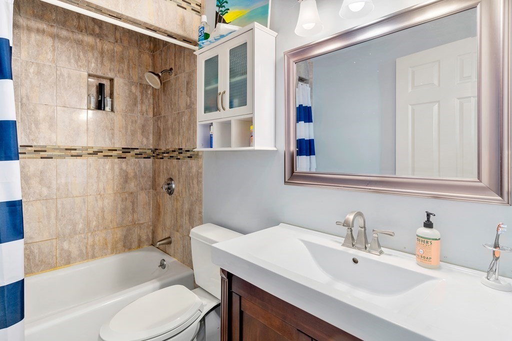 278 Bunker Hill Unit: 2