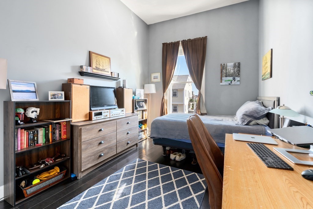 278 Bunker Hill Unit: 2