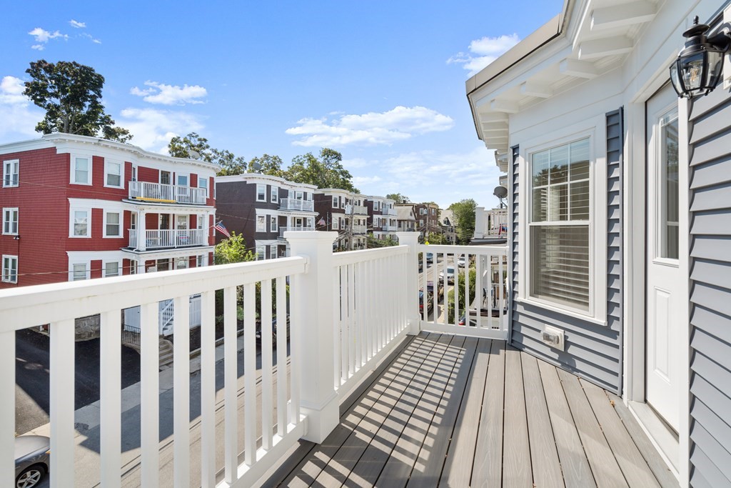 15 Thelma Rd. Unit: 3